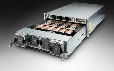 Für anspruchsvolle KI- und HPC-Workloads ist der Primergy GX2570 M6 bestimmt. Er ist mit acht Nvidia-A100-SXM4-Karten im HGX-Format bestückt, die über PCI-Express 4.0 an die beiden Ice-Lake-SP-Prozessoren mit jeweils bis zu 40 Cores angebunden sind. (Fujitsu)