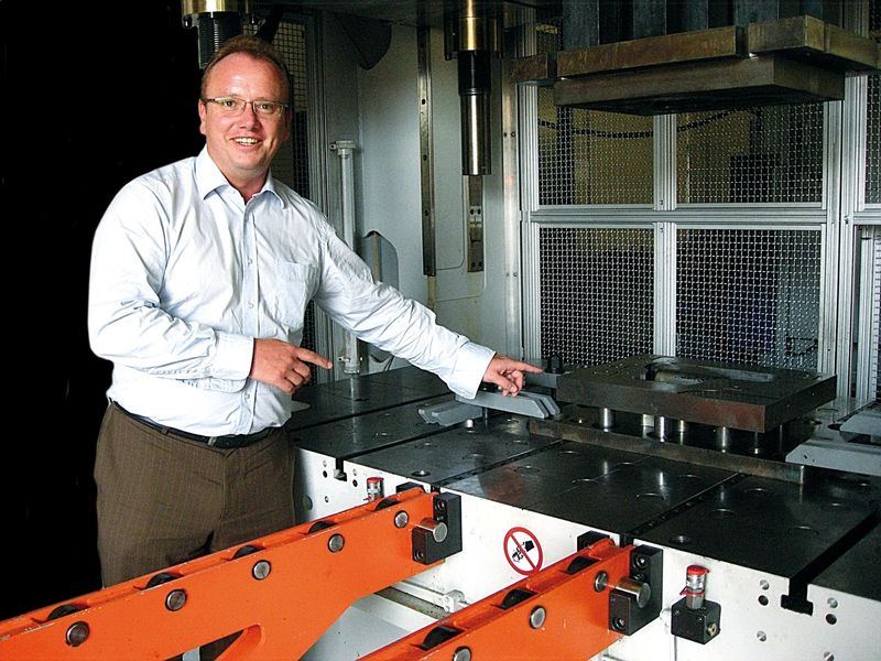 Prof. Dr.-Ing. Ralf Kolleck, Leiter des Instituts für Werkzeugtechnik und spanlose Produktion (T&F) der Universität Graz: „Wir nutzen auch den Freiraum für – auf den ersten Blick – verrückte Ideen.“ Bild: Kuhn (Archiv: Vogel Business Media)