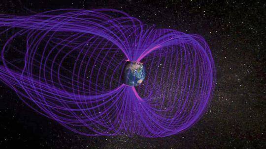 Das Magnetfeld der Erde ist auf dem ganzen Planeten messbar und richtet z.B. Kompassnadeln zu den Polen hin aus. In einer speziellen Kammer sperren Forscher des PSI Magnetfelder wie dieses für ihre Versuche aus (Symbolbild). Das Magnetfeld der Erde ist auf dem ganzen Planeten messbar und richtet z.B. Kompassnadeln zu den Polen hin aus. In einer speziellen Kammer sperren Forscher des PSI Magnetfelder wie dieses für ihre Versuche aus (Symbolbild).