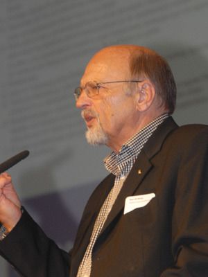 Unterschiedlichste Akzente setzen in ihren Vorträgen und Diskussionsbeiträgen Karl L. Krakow ...  (Archiv: Vogel Business Media)