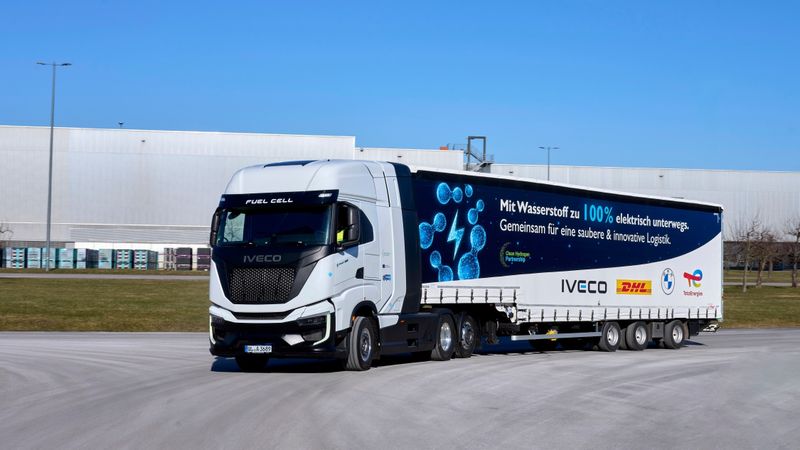 BMW testet zwei Iveco S-eWay Fuel Cell Lkw im Realbetrieb.(Bild:  BMW)