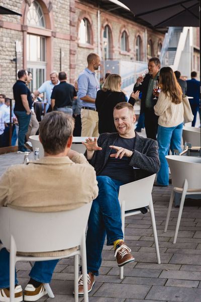 Impressionen vom 24. Würzburger EMS-Tag: Im Mittelpunkt standen aktuelle Branchenthemen, praxisnahe Impulse und insbesondere der persönliche Austausch innerhalb der EMS-Community. (Bild: Stefan Bausewein)