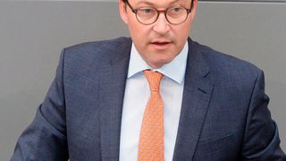 Gegen Bundesverkehrsminister Andreas Scheuer (CSU) läuft derzeit kein strafrechtliches Ermittlungsverfahren. (Bild: Deutscher Bundestag / Achim Melde)