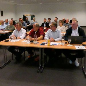 Gespanntes Zuhören: Die einzelnen Themen des Landesverbandstags zogen die Teilnehmer in ihren Bann.(Bild:  Wenz - VCG)