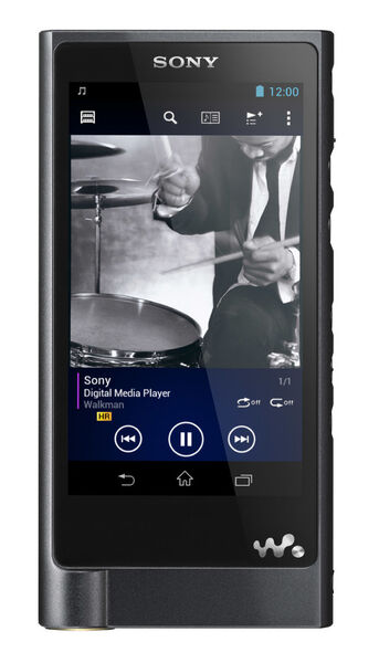 Ein Highlight von Sony ist der High-Resolution Audio Walkman NW-ZX2, der auch unterwegs für ein brillantes Musikerlebnis sorgt. Als erster Walkman unterstützt er den LDAC-Codec, der eine  kabellose Audiowiedergabe via Bluetooth ermöglicht. Bis zu 60 Stunden Akkulaufzeit und 128 Gigabyte interner Speicher für die eigene Musiksammlung machen ihn zum perfekten Wegbegleiter. (Bild: Sony)