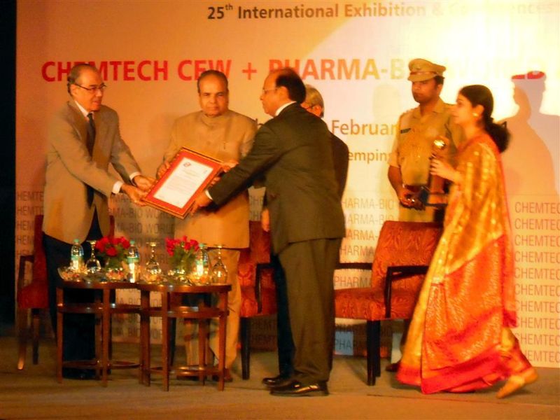 The Award Function was honoured by the attendance of Sh. Kateekal Sankaranarayanan, Hon'ble Governor for the State of Maharashtra (second from left). (Picture: PROCESS)