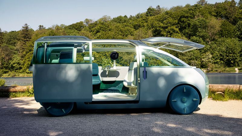 Einzige Öffnung des Urbanaut ist die Schiebetür auf der rechten Fahrzeugseite. (Bild: Hartmut Nörenberg/Mini)