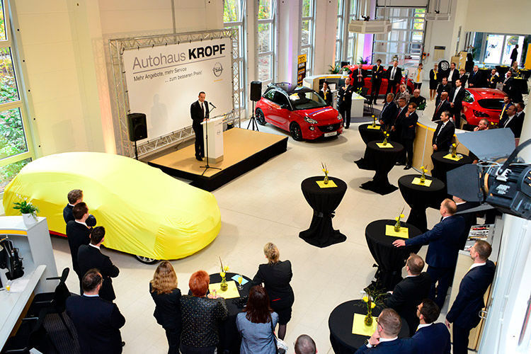 Für die Opel-Palette sind 450 Quadratmeter reserviert. (Foto: Kropf)