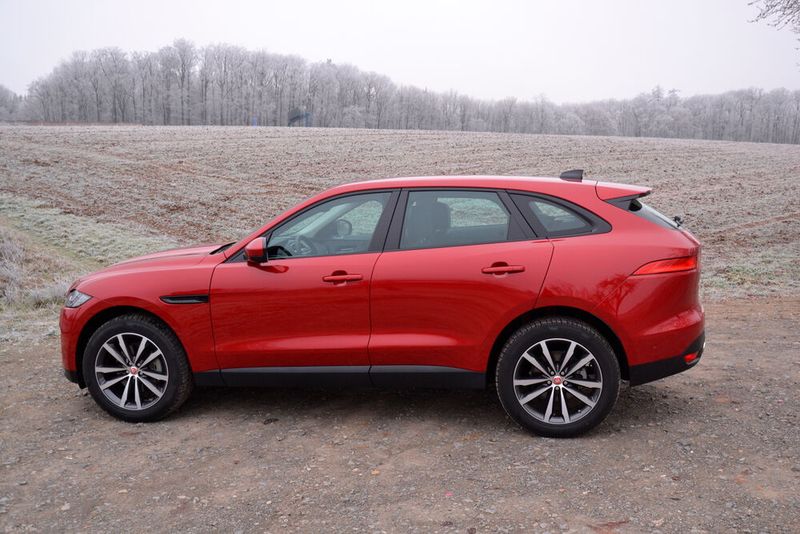 Neben einem sehr eigenständigen Design setzte der Hersteller bei seinem großen SUV auf großzügige Platzverhältnisse. (Bild: Michel/»kfz-betrieb«)