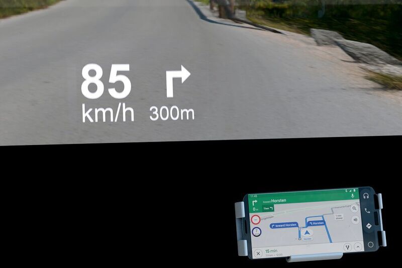 Statt großer Displays wird der Luca das Smartphone des Fahrers als Kombiinstrument nutzen. (TU Ecomotive)