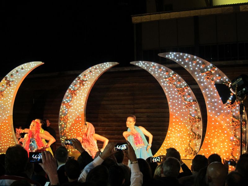 Bollywood-Tanzeinlage (Bild: IT-BUSINESS)