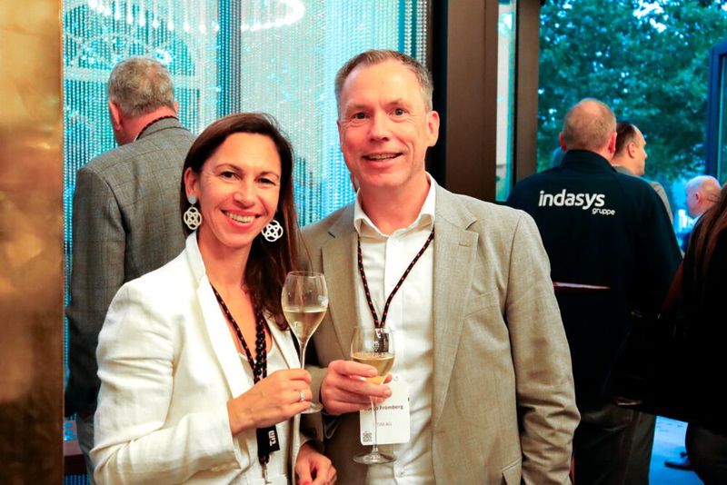 Stefanie Eilenstein (TIM AG), Rocco Frömberg (TIM AG) (Bild: TIM AG)