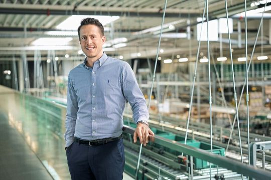 Raphaël Müller, Leiter Industrial Solutions Senior Consultant, Mitglied des Kaders der Brütsch/Rüegger Werkzeuge AG: «Nur so kann man in Echtzeit verstehen, was in der Produktion passiert und schnell reagieren.»(Bild:  Brütsch/Rüegger)