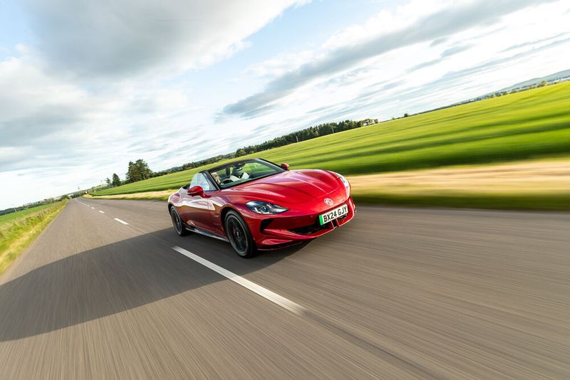 Das Design-Team um Josef Kaban, vormals in Diensten von Audi, Skoda, VW oder BMW, schuf einen Sportwagen, der Blicke auf sich ziehen wird. (Bild: MG Motor)