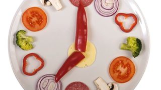 Ernährung wirkt sich auf den Hormonaushalt und die Innere Uhr aus. Dies haben Forscher aus München näher untersucht (Symbolbild). (©svetlana67 - stock.adobe.com)