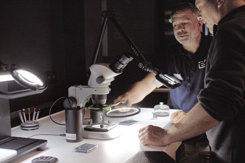 Die «LuxiBright»-Beleuchtungstechnologie von L.E.S.S. lieferte konkrete Lösungsansätze für anspruchsvolle Beleuchtungsherausforderungen im industriellen Umfeld. (Bild:Digiinov)
