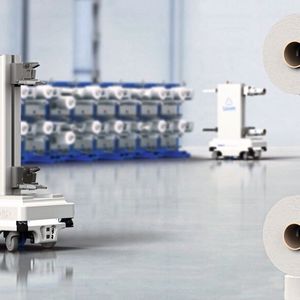 Sahm bietet auch Lösungen zum vollautomatischen Transport von Spulen und Hülsen.(Bild:  Georg Sahm GmbH & Co. KG Maschinenfabrik)