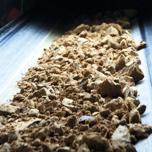 Ein neues Verfahren zur Reinigung von Kalkstein erhöht die Ressourceneffizienz des Steinbruchs in Mönsheim.(Bild:  Mühlenkamp)