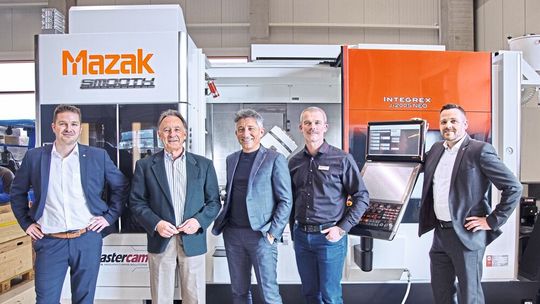 Toute la direction de Tschudin, Wenk et Mazak était également présente, de gauche à droite : Max Horwat (Teamleader Internal Indirect Sales, Yamazaki Mazak Deutschland GmbH), Urs Tschudin (propriétaire Tschudin AG), Marco Casanova (directeur général Yamazaki Mazak Deutschland), Thomas Siegrist (CEO Wenk AG) et Kai Fähnrich (Head of Dealer Management, Yamazaki Mazak Deutschland GmbH).(Source :  MSM)