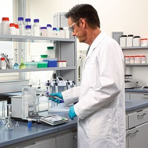 Waagen von Mettler Toledo lassen sich über die LabX-Software mit anderen Laborgeräten verbinden und erlauben so einen einfachen Datenaustausch(Bild:  Mettler Toledo)