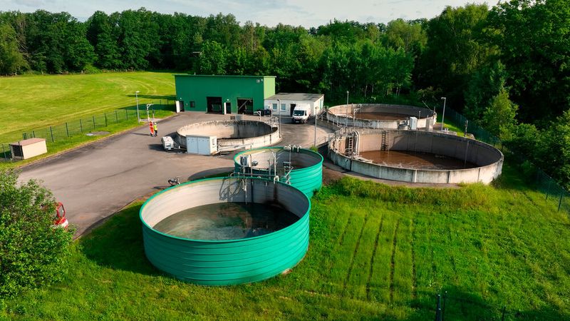 Kläranlage Colditz im Landkreis Leipzig: Hier setzt Veolia Wasser Deutschland auf moderne Online-Analytik, um die verschärften Anforderungen der EU-Kommunalabwasserrichtlinie KARL zuverlässig zu erfüllen.  (Bild: Endress+Hauser)