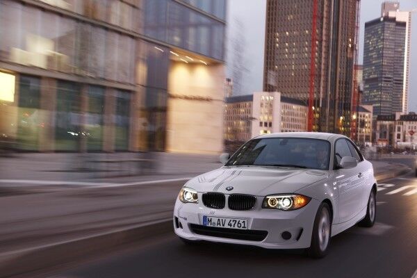 Der BMW ActiveE: Von Mai 2013 bis Dezember 2014 haben im Rahmen des Forschungsprojekts „LangstreckE“ 75 Berufspendler im Raum Leipzig das elektrifizierte 1er Coupe getestet. (Bild: BMW)