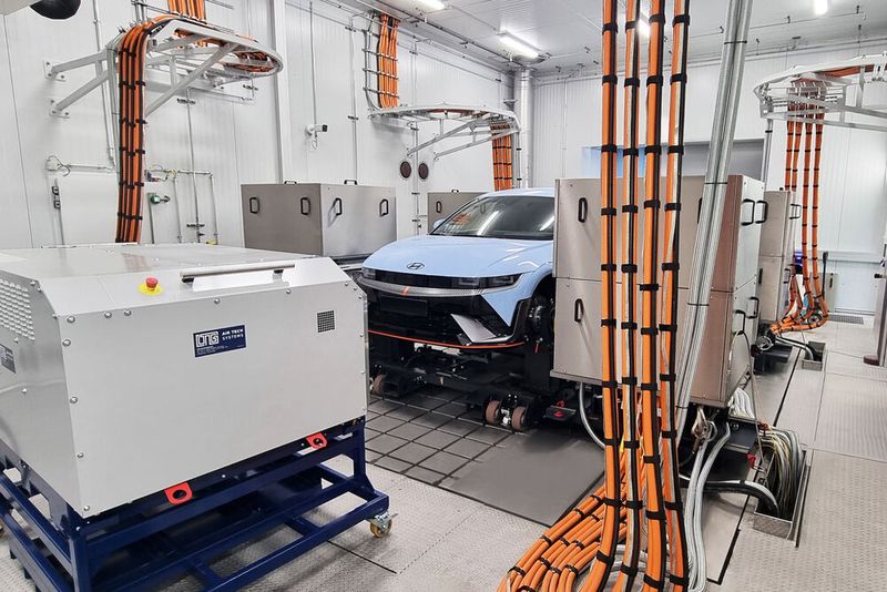 Hier gibt es auch Rollenprüfstände zur Leistungsmessung. (Bild: Hyundai Motor Deutschland GmbH)