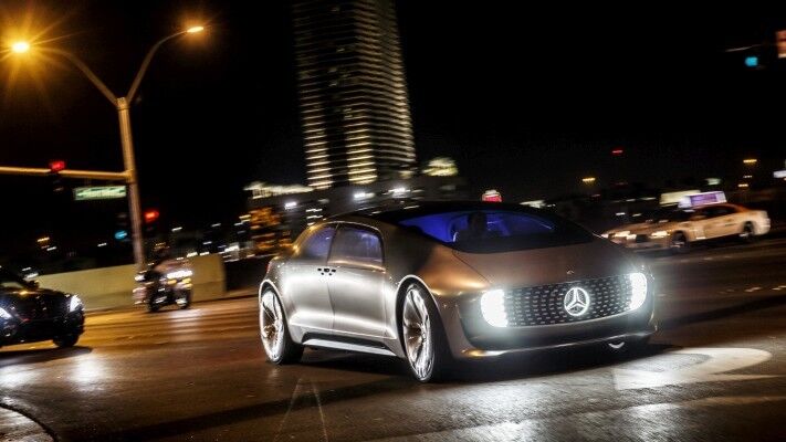 Weltpremiere des Mercedes-Benz F 015 Luxury in Motion auf der CES: Revolution der Mobilität (Bild: Mercedes-Benz)