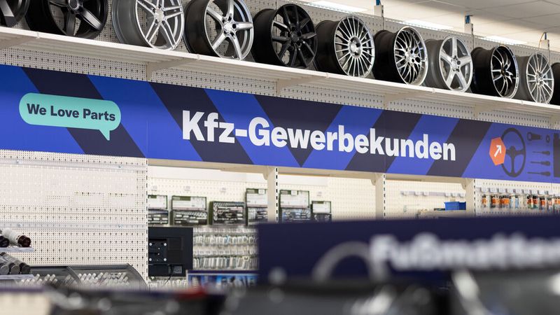 In Berlin unterhält Kfzteile 24 auch drei eigene Filialen – samt eigenen Kfz-Werkstätten. (Bild:  Kfzteile 24)