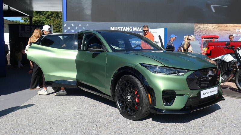 Ebenfalls Elektro ist der Ford Mustang Mach-E GT. (Bild: Grimm – VCG)