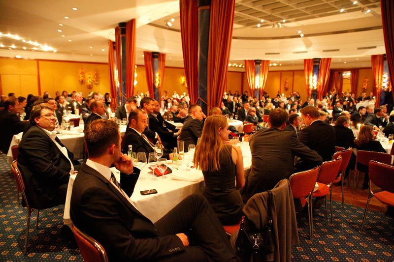 In der Teehalle im Augsburger Hotel Steigenberger Drei Mohren herrschte eine tolle Atmosphäre. (Archiv: Vogel Business Media)