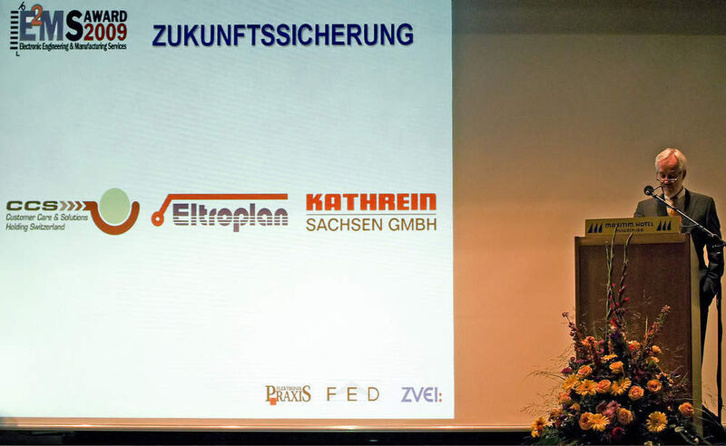 Jurymitglied und Laudator Dr. Wolfgang Schruttke stellte die drei nominierten Firmen in der Kategorie Zukunftssicherung vor und gab den Preisträger bekannt (Archiv: Vogel Business Media)
