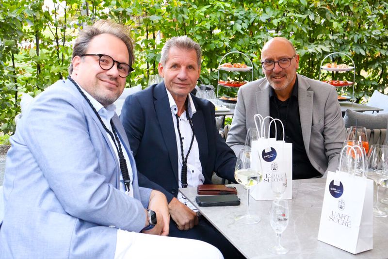(V. l.) Marc Hurrelmann (Midland IT), Andreas Pilgrim (CNS), Bernward Schepermann (5G IT Service) (Bild: TIM)