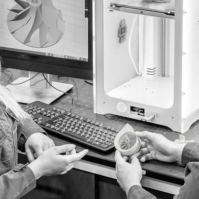 Wie sieht es in diesem unserem Lande mit der dualen Ausbildung aus? Was wünscht Ihr Euch? Das fragen einmal mehr die Macher der bekannten Studie Azubi-Recruiting Trends. Antworten können Ausbilder und potenzielle Azubis noch bis Ende März ... (Bild: Recruiting World)