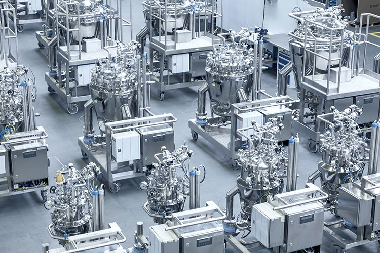 Standardisierte Automatisierungskomponenten reduzieren den Qualifizierungsaufwand und ermöglichen eine effizientere Projektabwicklung. (Bild: ZETA)