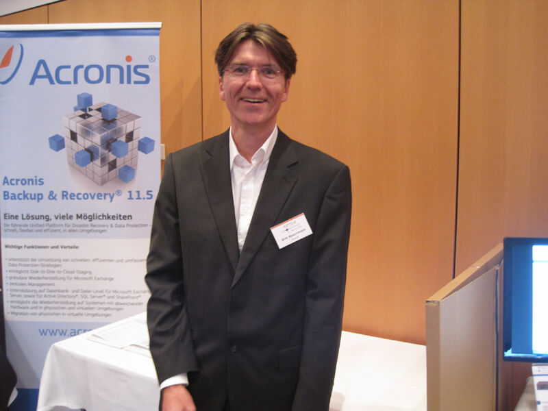 Eine Lösung, viele Möglichkeiten – Dirk Rauchmann (Acronis) und seine Disaster-Recovery- und Data-Protection-Lösungen (rombus / IT-BUSINESS)