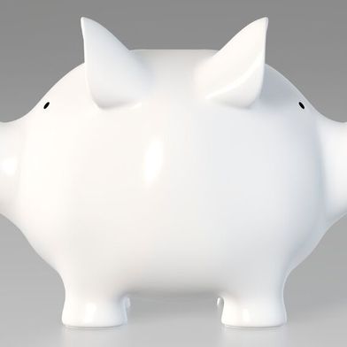 Bisher gilt Redundanz, also mindestens eine nomalige Absicherung der Verfügbrkeitsinfrastruktur durch doppelte Stromzuleitungen, zweifache Zuleitungswege, Sicherungen im und außerhalb des Whitespace ....  als das A- und O der Verfügbarkeit. Doch kostensparend ist das ganz und gar nicht.  (Bild: © ullrich - stock.adobe.com)