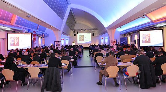 Bundesinnungsmeister und ZDK-Vizepräsident Wilhelm Hülsdonk startete den Reigen der Vortragenden ... (Archiv: Vogel Business Media)