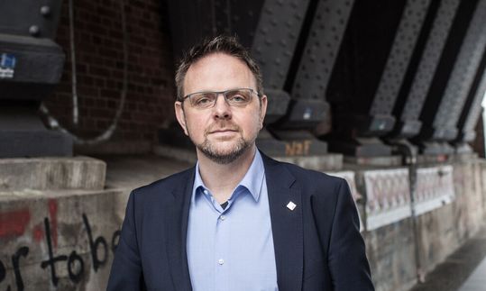 Guido Zeitler, Vorsitzender der Gewerkschaft NGG: „Deutschland ist aufgrund der demografischen Entwicklung und des Fachkräftemangels auf Zuwanderung, auf Vielfalt in den Betrieben angewiesen.“(Bild:  Stephan Pramme)