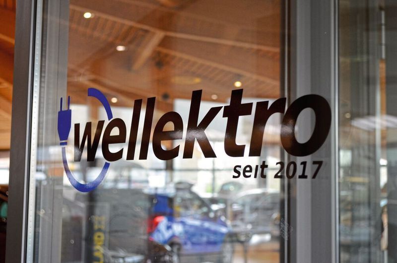 Für seine batteriegetriebenen Produkte hat Weller ein eigenes Label entworfen. (Rehberg / »kfz-betrieb«)