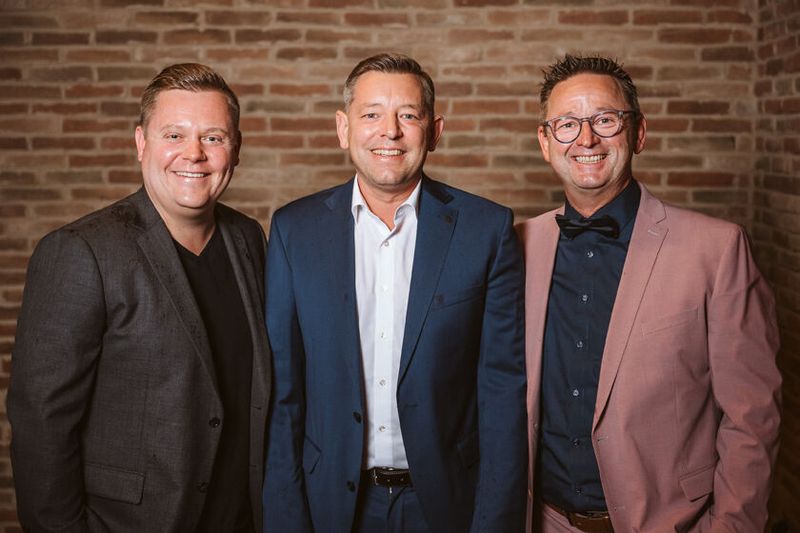 Dreamteam: (v. l.) Sascha Neininger (Neininger), Christian Hömer (ComTeam) und Reiner Stumpf (Reiner SCT). (Bild: KAUFFMANN STUDIOS)