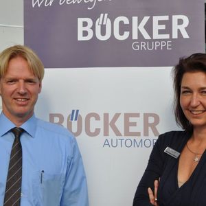 Petra und Axel Böcker füllen den Internetauftritt der Böcker-Gruppe mit Leben.(Foto:  Richter)