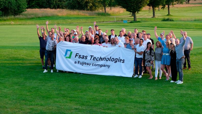 Das Fsas-Team zeigte den Partnern im Rahmen des Fsas-KI-Workshops nicht nur das Potenzial generativer KI. Auch der Dialog, zukünftige Zusammenarbeit, Teamwork und Teamplay standen im Fokus – das zeigte sich auch beim anschließenden Golfturnier. (Bild: Fsas)
