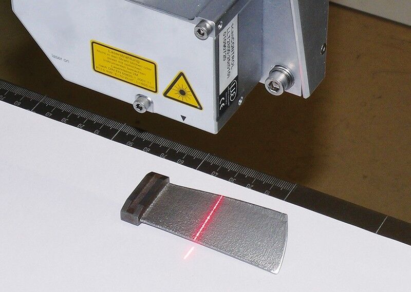 Digitalisierung der Werkstu¨ckoberfläche mit dem integrierten Laserlinienscanner. (Bild: Fraunhofer ILT)