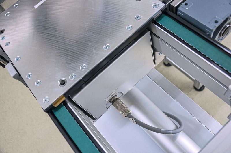 Die kompakte Variante Versamove electric ist jetzt auch mit elektrischem Antrieb verfügbar, hier das Anschlussmodul. (Bild: mk Technology Group)