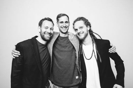 (Das Team von Pamyra: Lasse Landt (CFO), Felix Wiegand (Gründer) und Steven Qual (Mitbegründer). Bild: Pamyra)