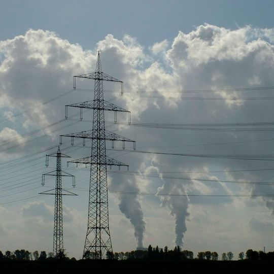 Rasant steigende Energiepreise drücken auf die Gewinne der Chemieindustrie. Rasant steigende Energiepreise drücken auf die Gewinne der Chemieindustrie.