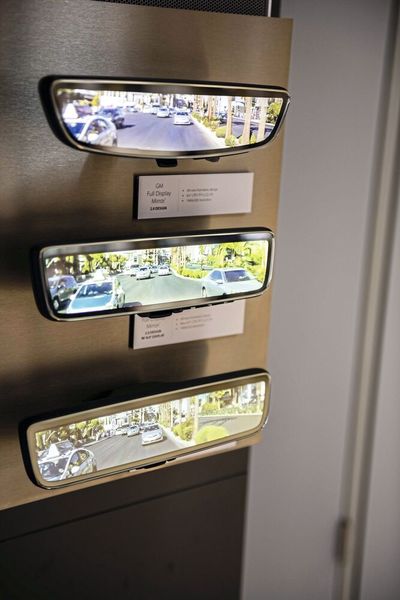 Viele Autohersteller nutzen bereits den digitalen Rückspiegel. (Bild: Gentex)