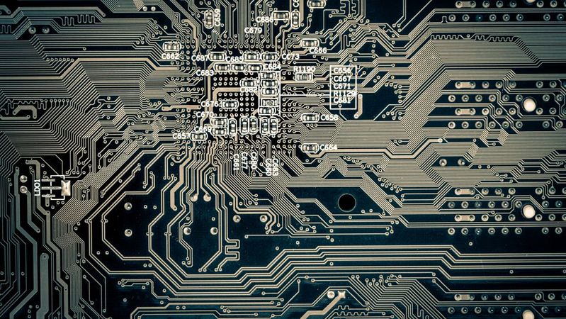 Der Anteil Deutschlands am Weltmarkt der Verbindungstechnik ist in den letzten 20 Jahren laut ZVEI auf nur noch drei Prozent gefallen. Die Elektronikfertigung hat ein ähnliches Schicksal erlitten. Dabei gelten beide als Schlüsselindustrien, wenn die EU mehr Souveränität zurück erlangen will.(Bild:  frei lizenziert /  Pixabay)