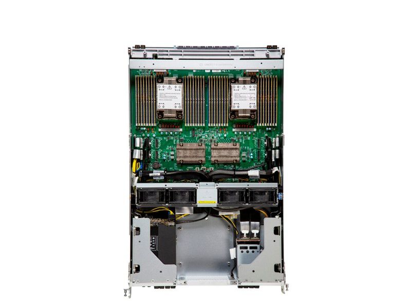Das Innenleben des Primergy GX2580 M8s ohne HGX-300-Basebord. Aus dem Mainboard sitzen zwei Intel-Xeon-6700P-Prozessoren mit jeweils bis zu 86 P-Cores und FCLGA4710-Interface. (Bild: Fsas)